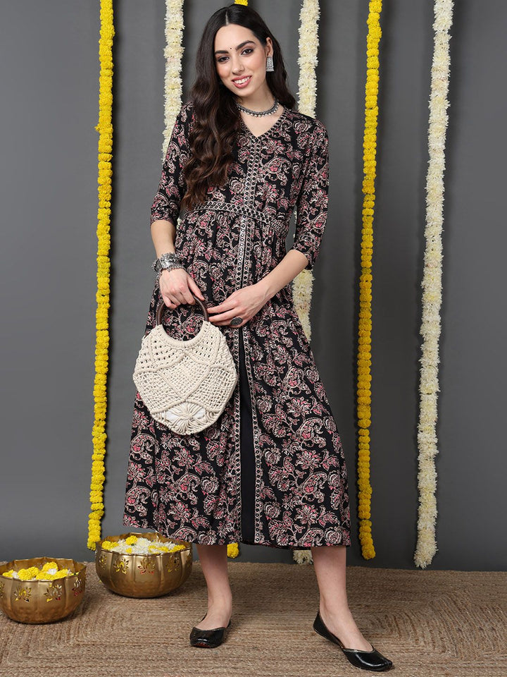 ZERESOUQ-Black-Viscose-Rayon-Floral-Printed-A-Line-Kurta