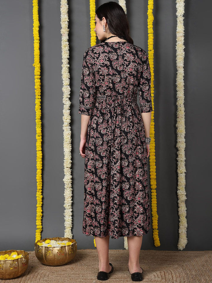 ZERESOUQ-Black-Viscose-Rayon-Floral-Printed-A-Line-Kurta