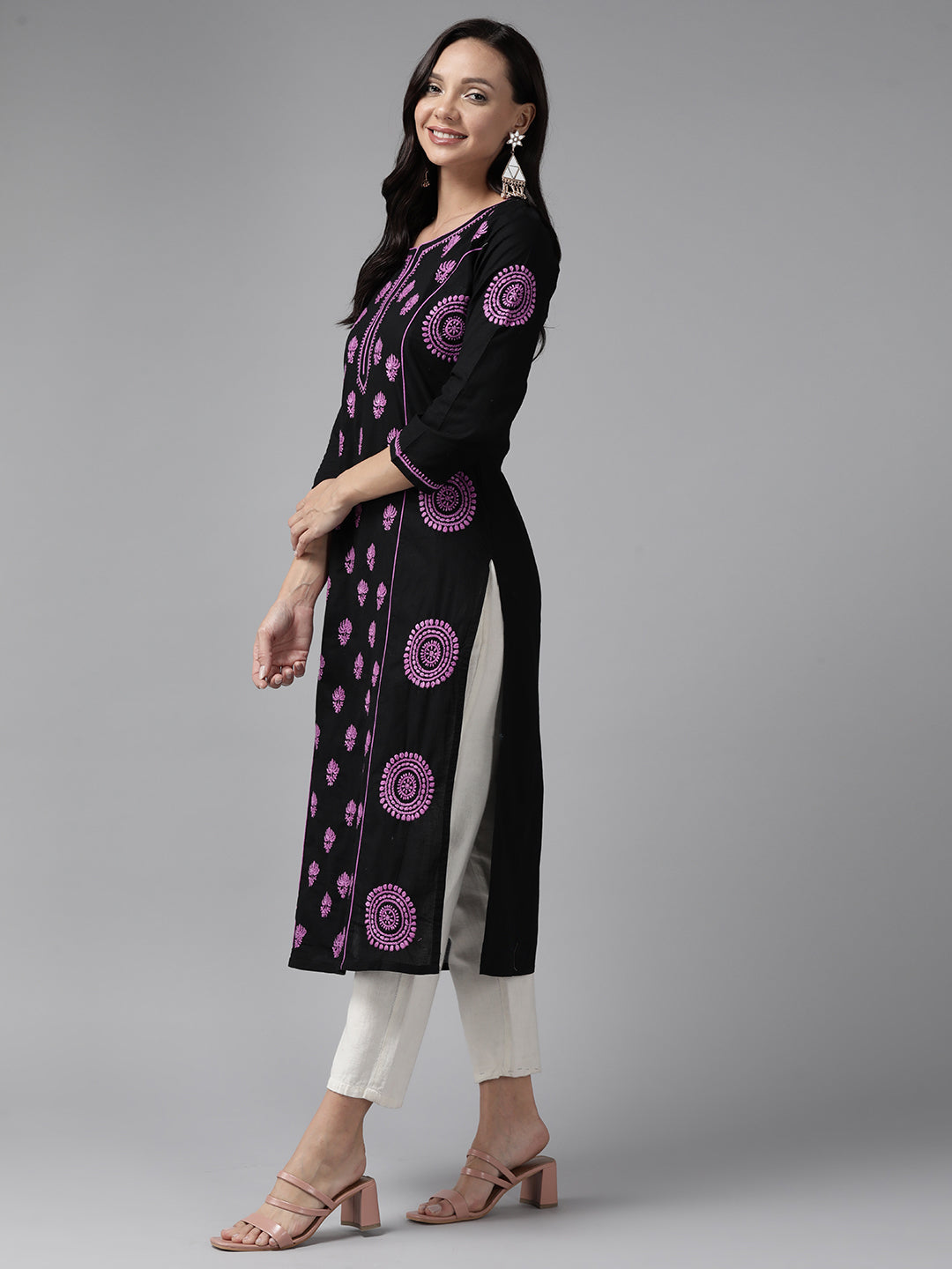 Black & Mauve Cotton Artisan Embroidered Chikankari Kurta