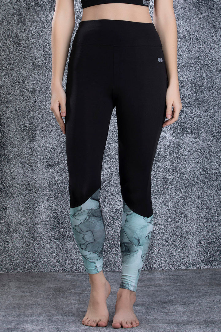 Black Snug-Fit Active Marble Print Ankle-Length Tights