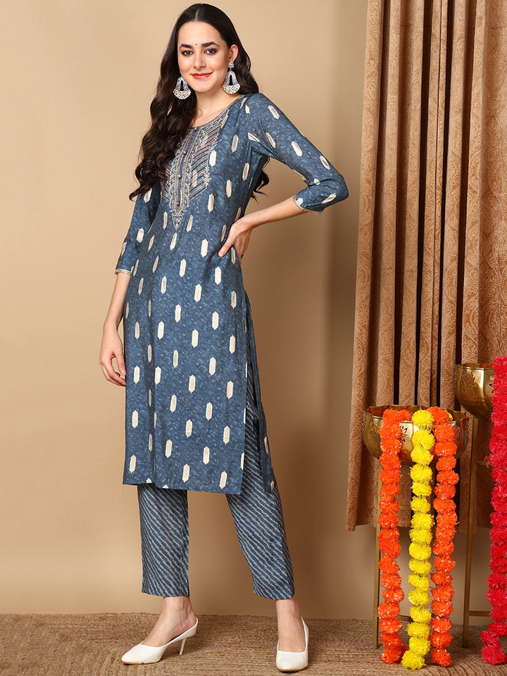 ZERESOUQ-Blue-Silk-Blend-Ethnic-Motifs-Embroidered-Straight-Kurta-Trouser-With-Dupatta