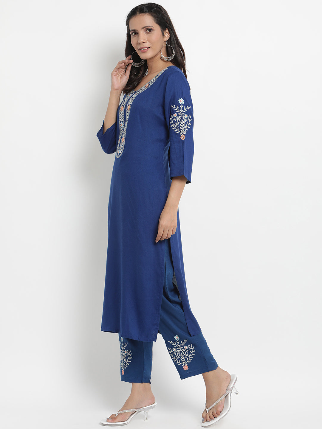 Blue Solid Kurta With Trousers Dupatta