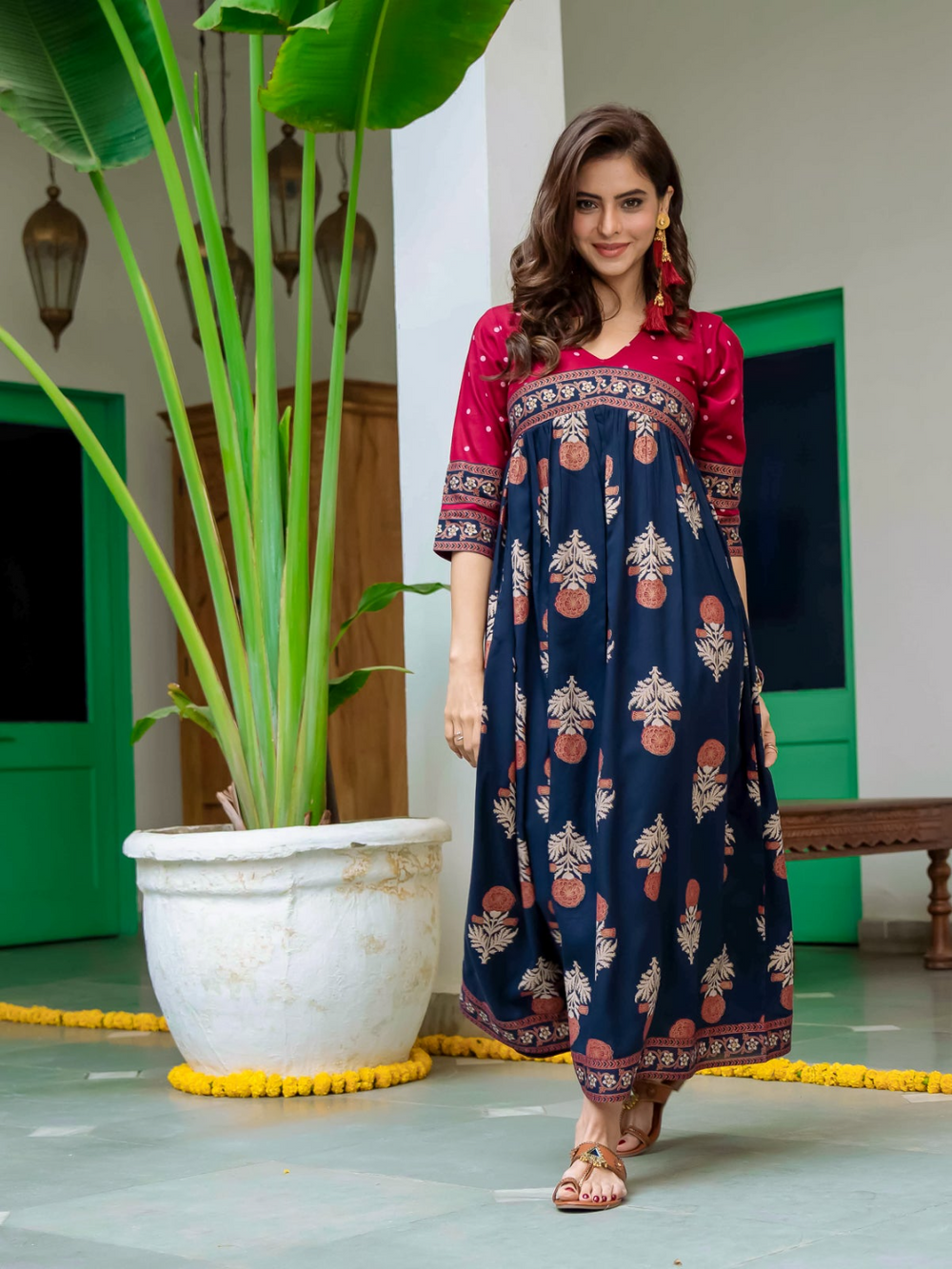 Online ethnic shop wear for ladies