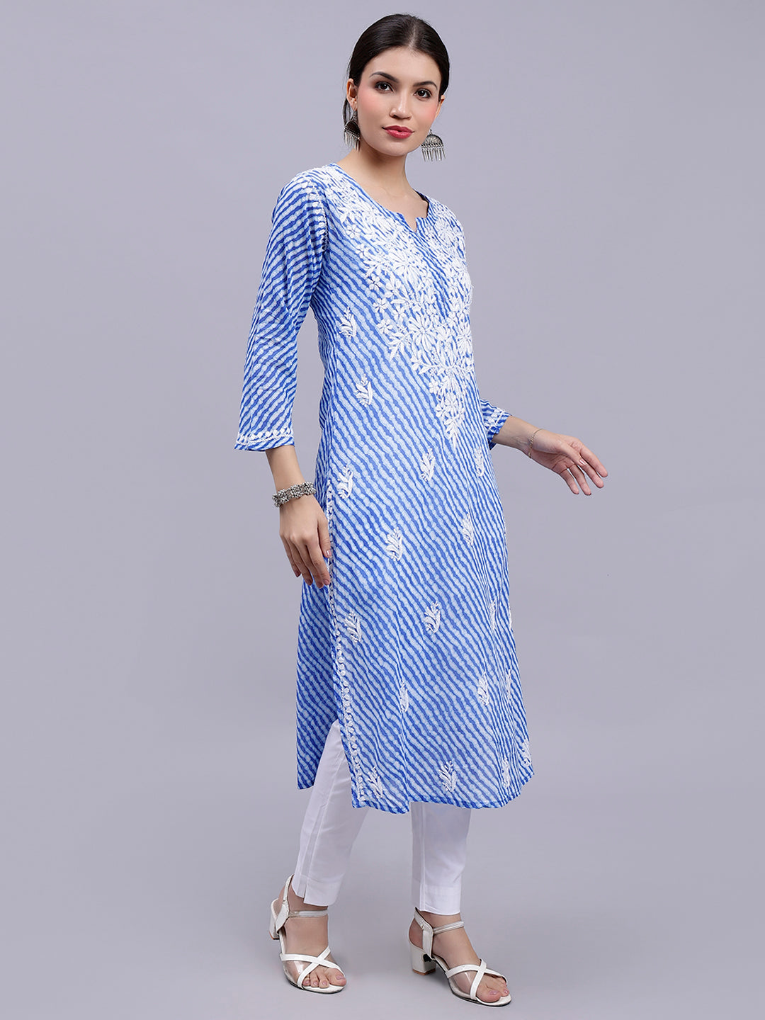 Dark Blue Mul Mul Lucknowi Leheriya Chikankari Kurti