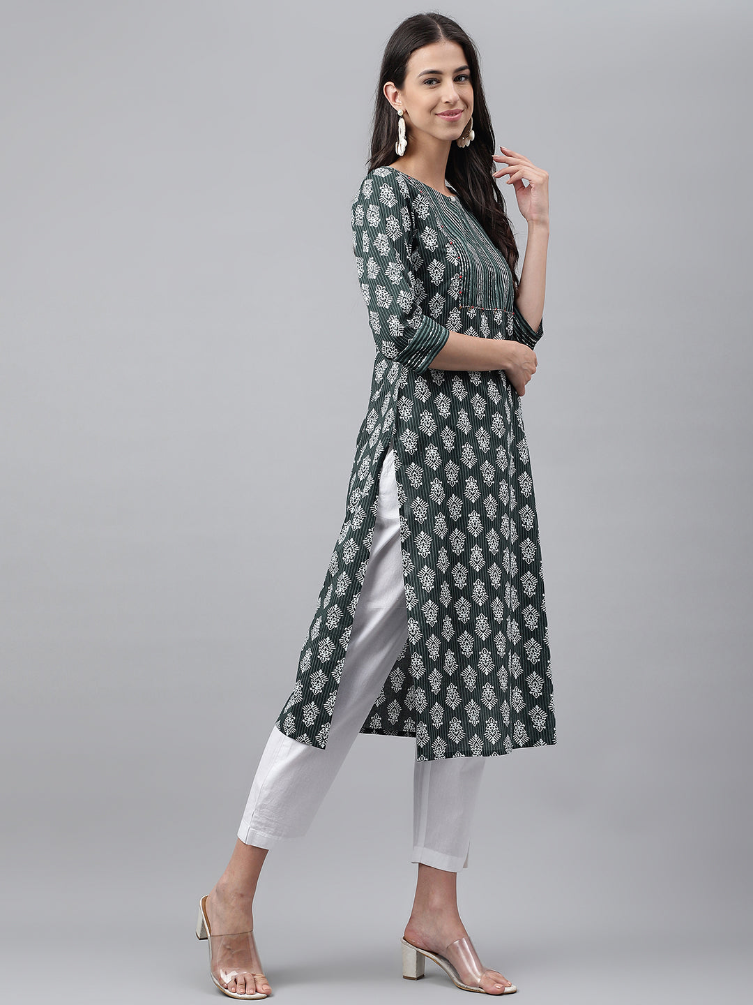 Dark Green Cotton Ethnic Motif Straight Kurta