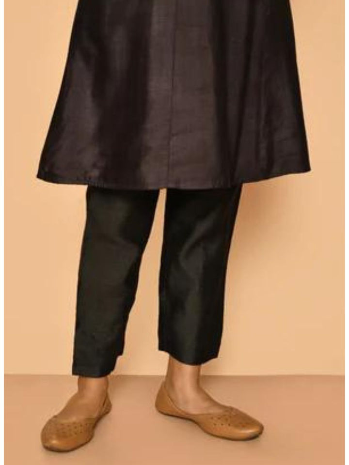 ZERESOUQ-Diti-Black-Handloom-Madhubani-Cotton-Silk-Kurta-Set