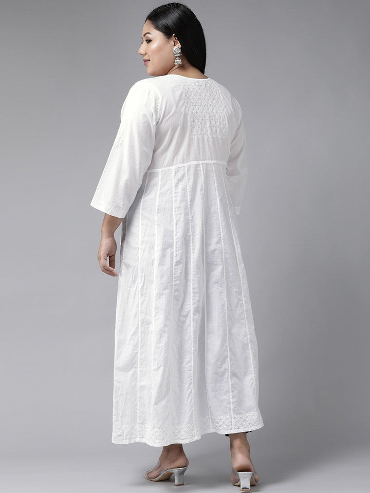 Embroidered-White-Angarkha-Chikankari-Kurta