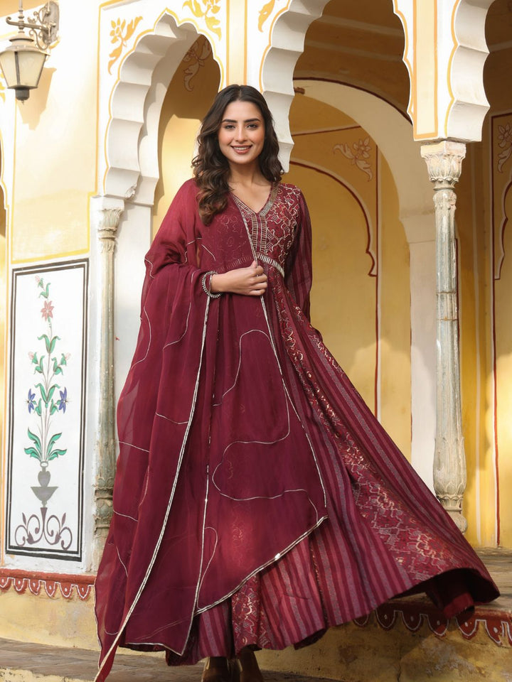 Farah-Wine-Printed-Flared-Gown-With-Dupatta