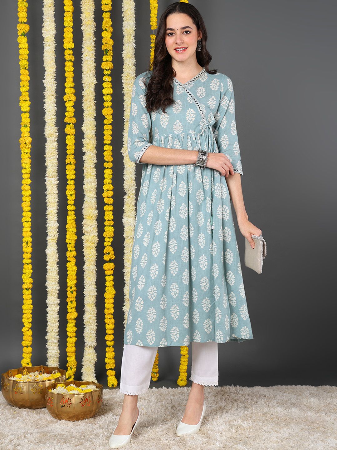 ZERESOUQ-Green-Cotton-V-Neck-Anarkali-Kurta