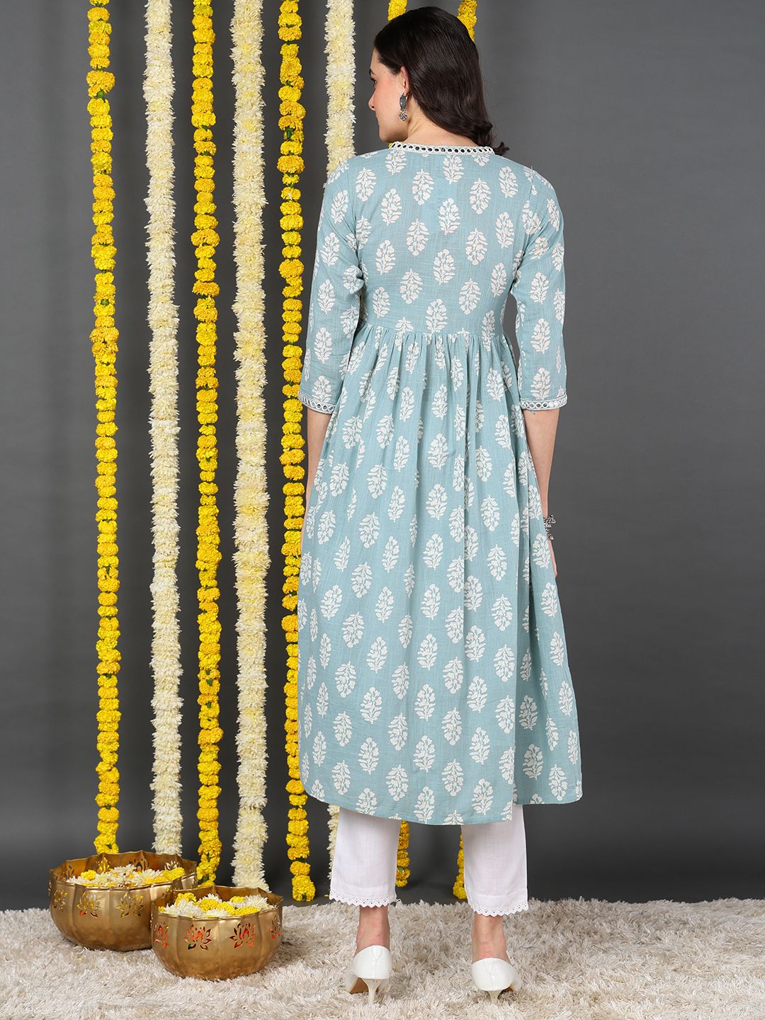 ZERESOUQ-Green-Cotton-V-Neck-Anarkali-Kurta