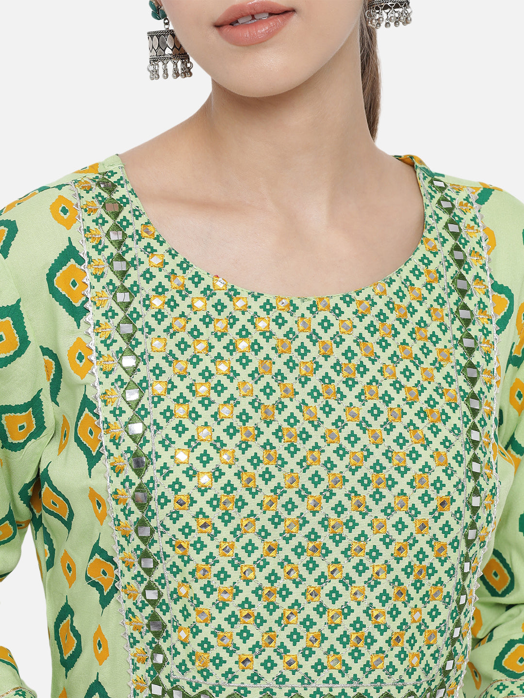 Green Motifs Printed Kurta Set & Dupatta