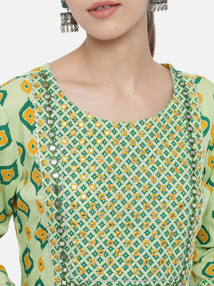 Green Motifs Printed Kurta Set & Dupatta