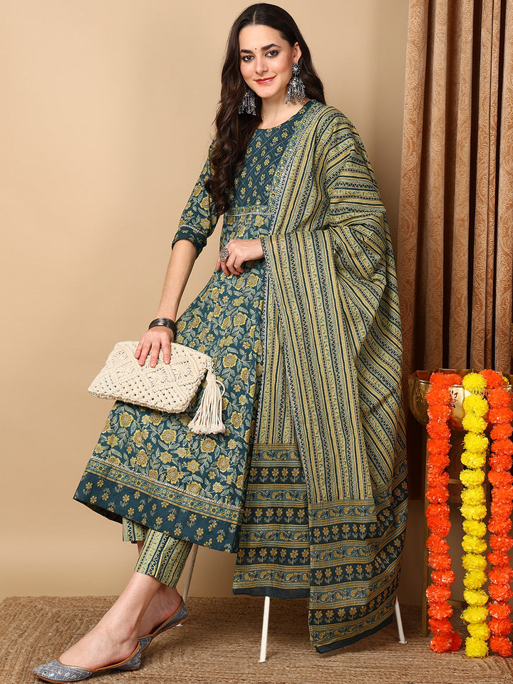 ZERESOUQ-Green-Pure-Cotton-Floral-Printed-Flared-Kurta-Trouser-With-Dupatta