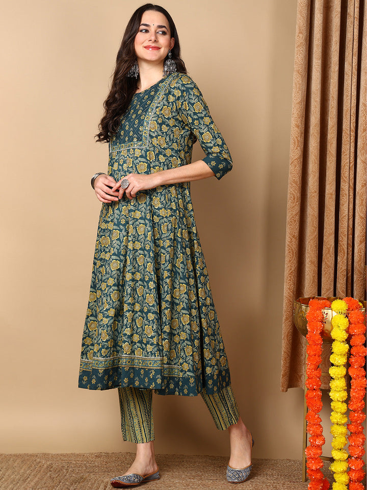 Green Pure Cotton Floral Printed Flared Kurta Trouser With Dupatta