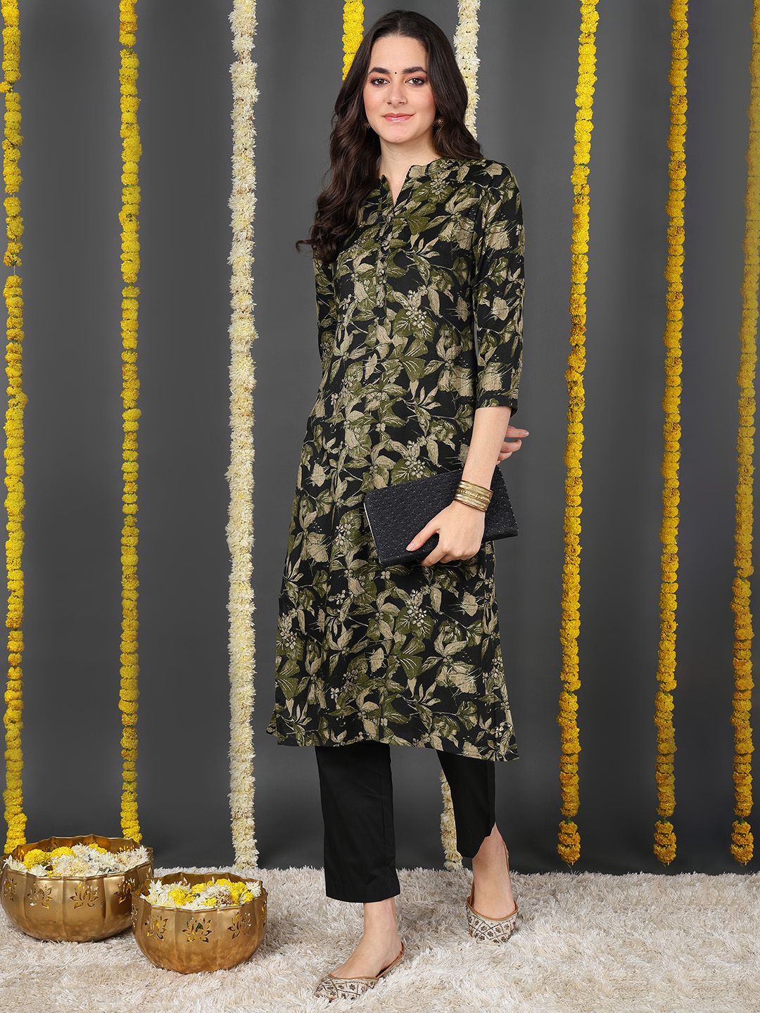 ZERESOUQ-Green-Silk-Blend-Chinese-Collar-Straight-Kurta