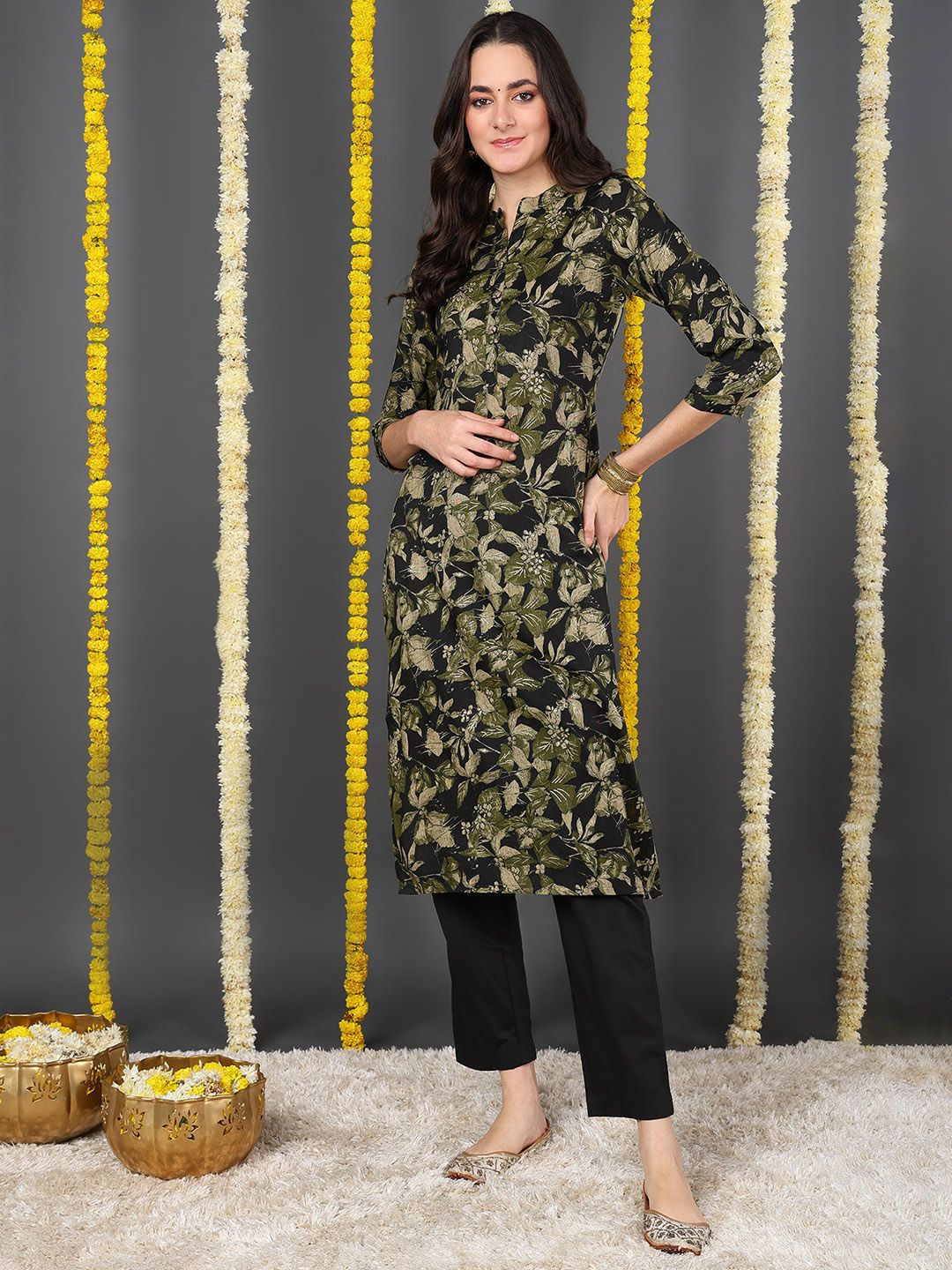ZERESOUQ-Green-Silk-Blend-Chinese-Collar-Straight-Kurta