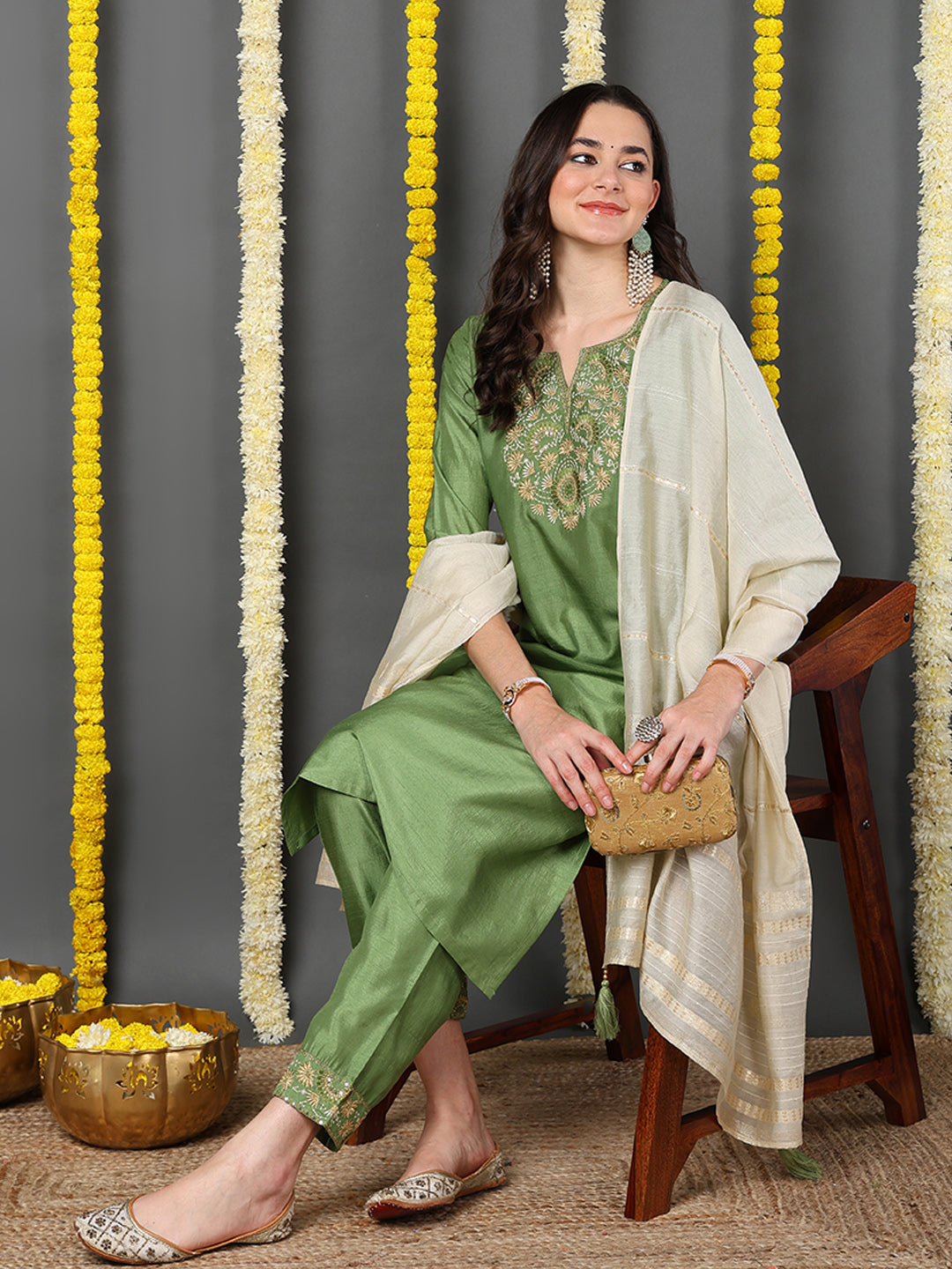 Green Silk Blend Solid Embroidered Straight Kurta Trouser With Dupatta