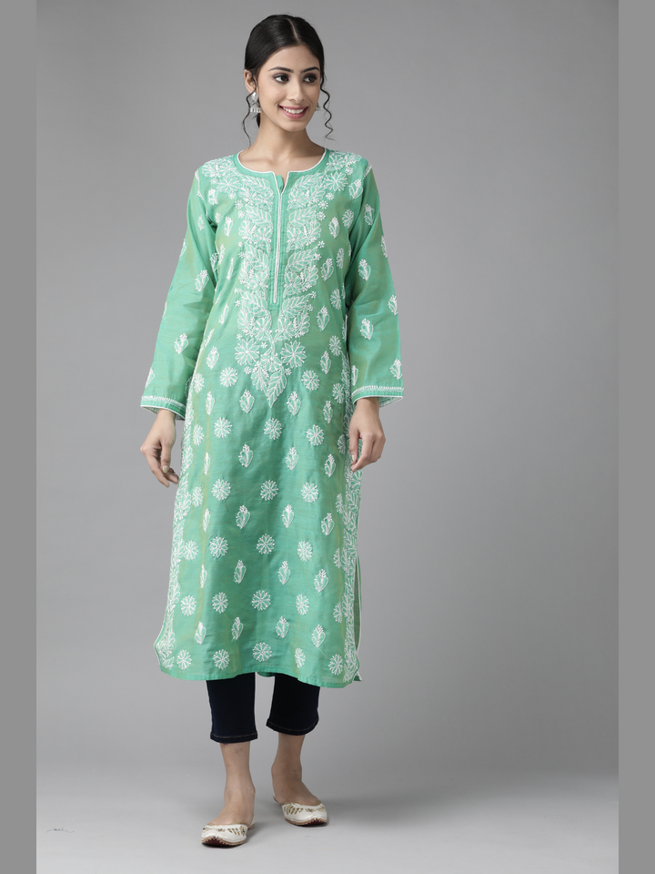 Green & White Embroidered Chikankari Chanderi Kurta