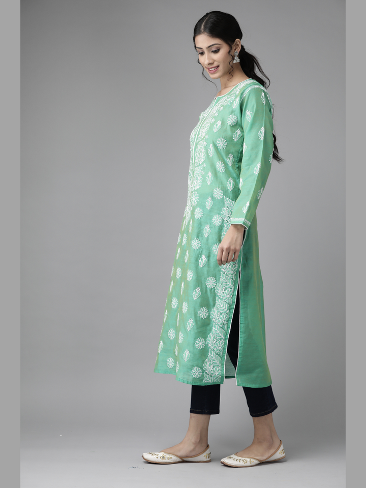 Green & White Embroidered Chikankari Chanderi Kurta