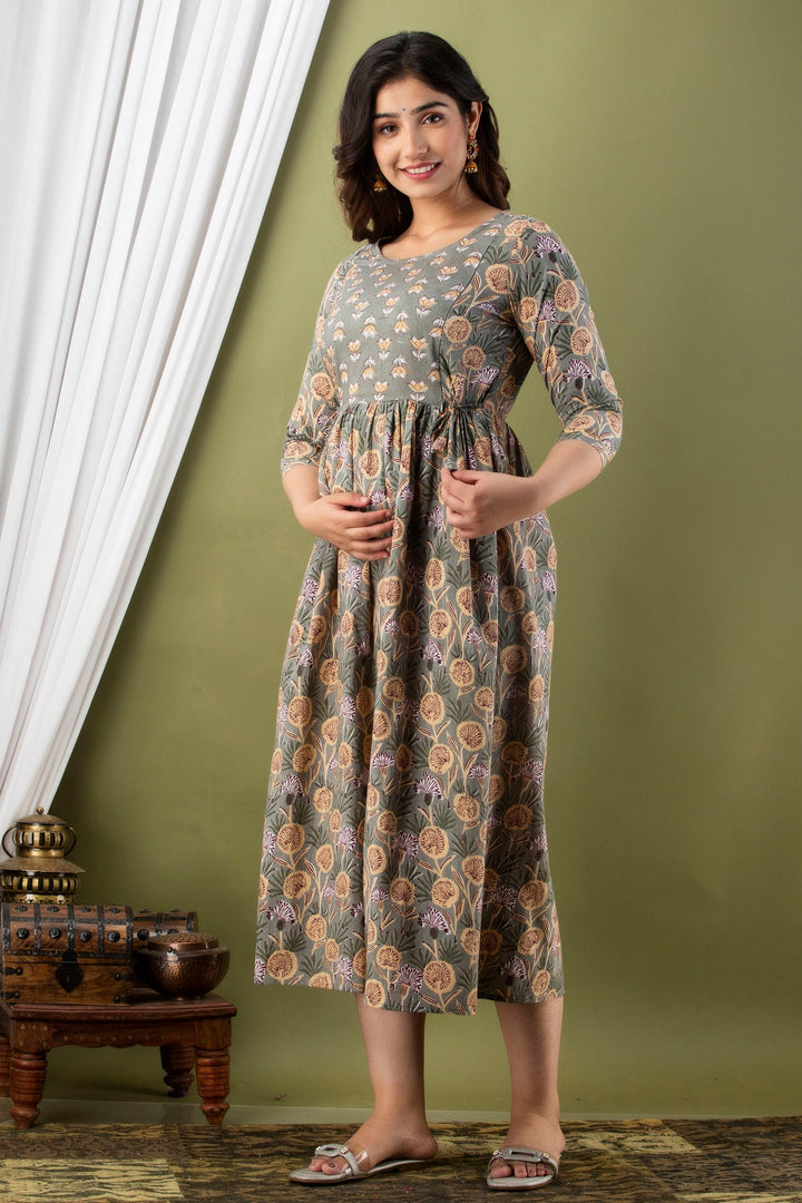 Grey-&-Off-White-Maternity-Baby-Feeding-Dress