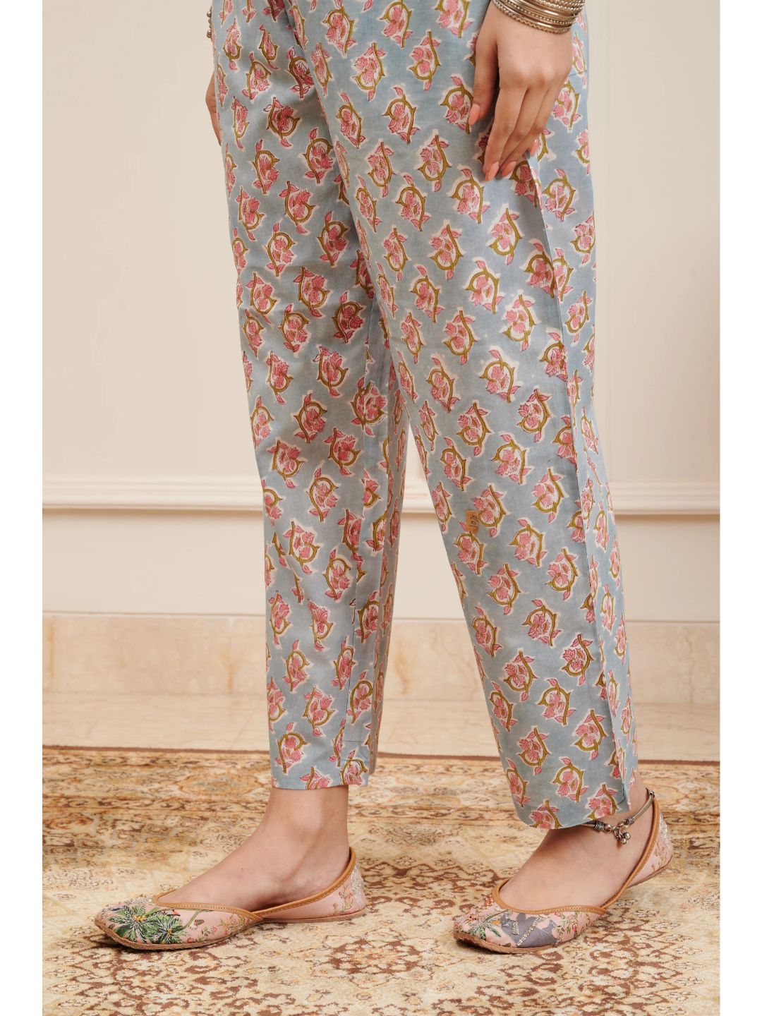 Grey-&-Pink-Cotton-Handblock-Print-Farsi-Pants