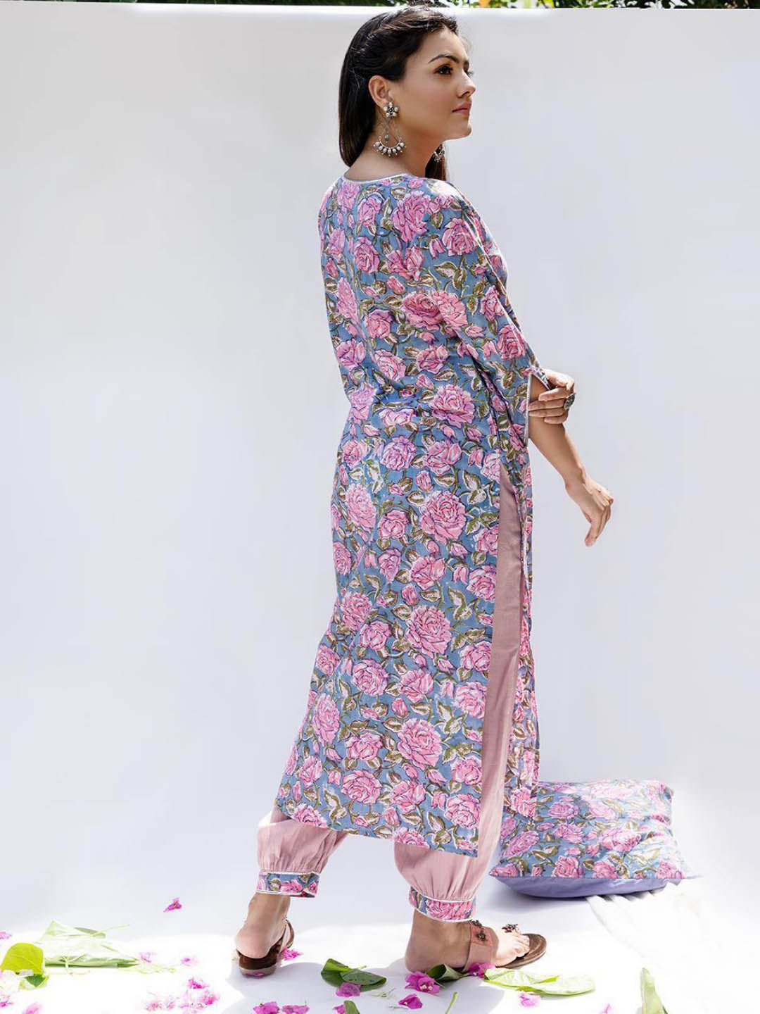 Gulabi-Loose-Kurta-With-Pants-(Set-Of-3)