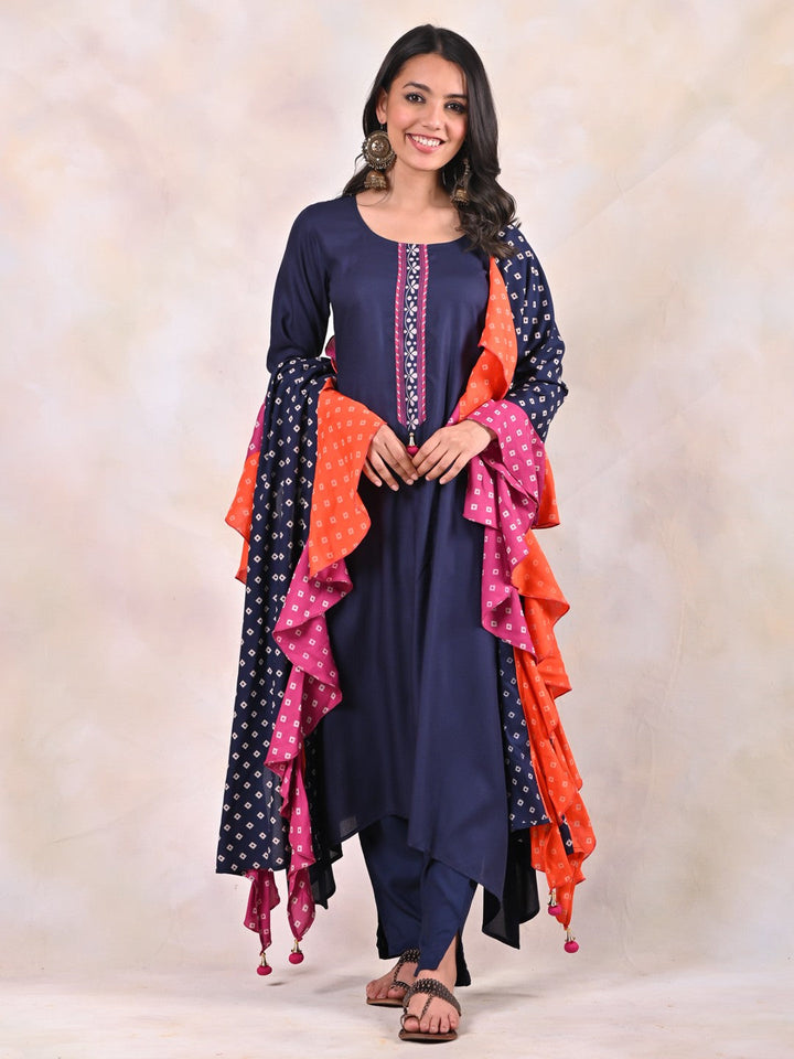 Indigo-Kurta-Pants-Set-With-Bandhani-Dupatta