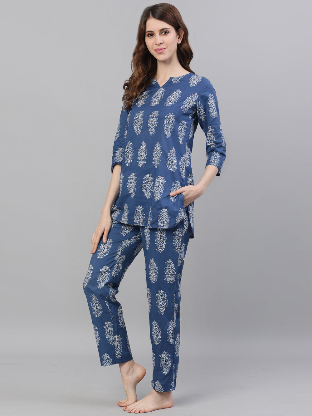 Blue-&-White-Printed-Pure-Cotton-Night-Suit