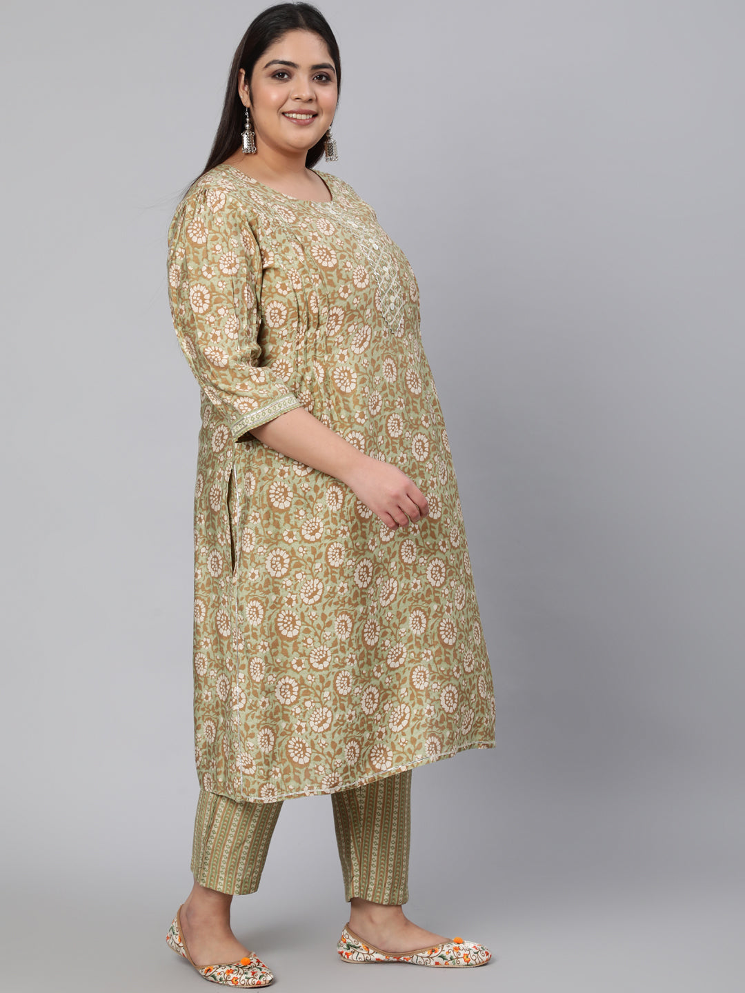Green Chanderi Printed Straight Kurta With Pants