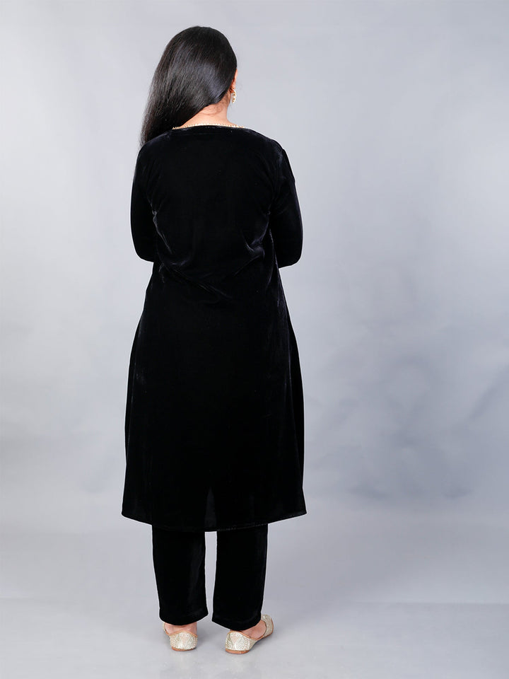 Makhfi Black Velvet Kurta With Pockets