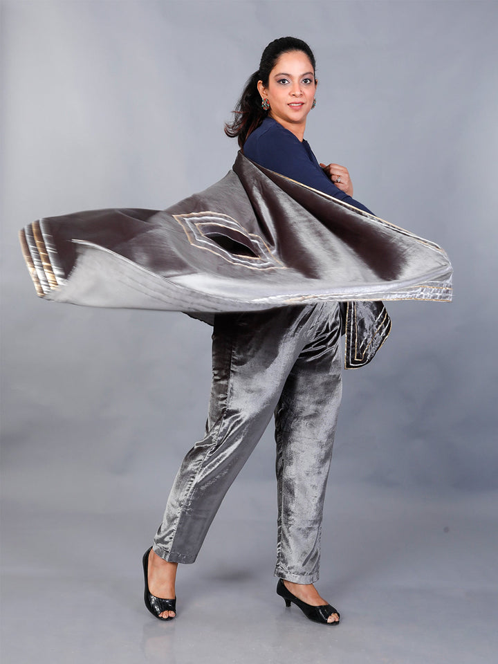 Makhfi Grey Velvet Shawl With Gota Work