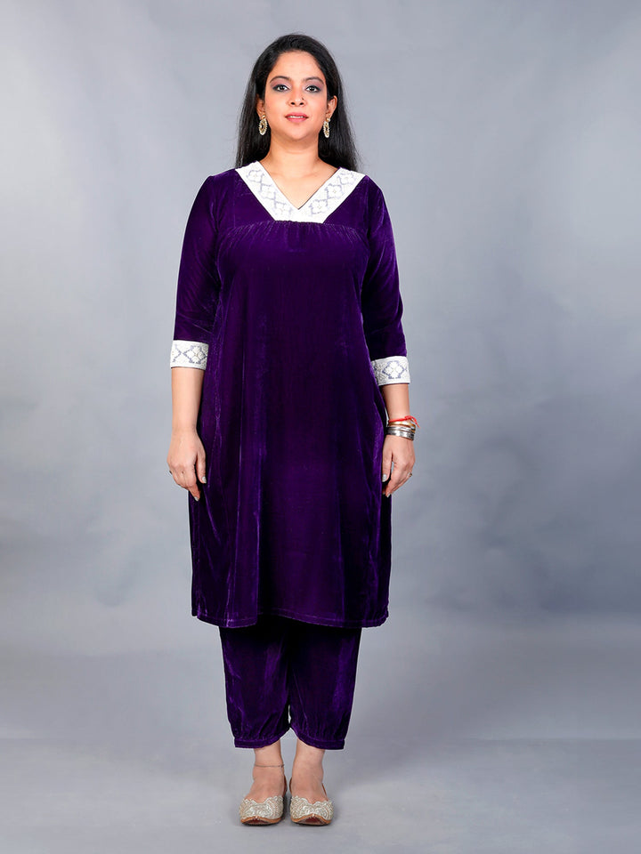 Makhfi Purple Velvet V-Neck 2-Piece Kurta Set