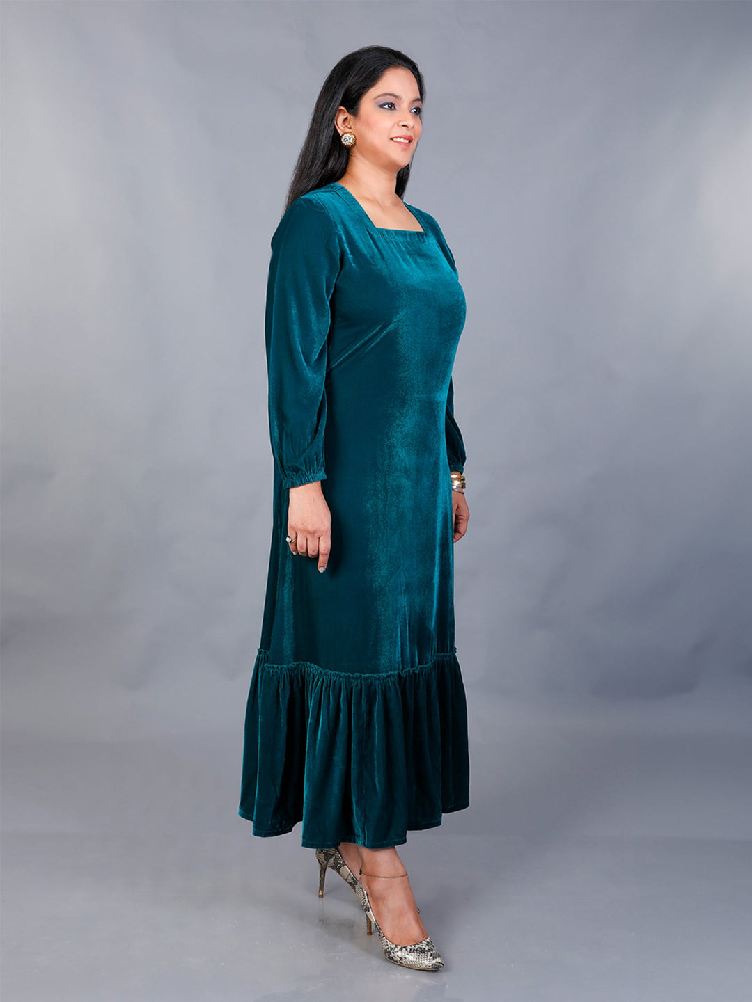 Makhfi Teal Velvet Square-Neck Long Dress