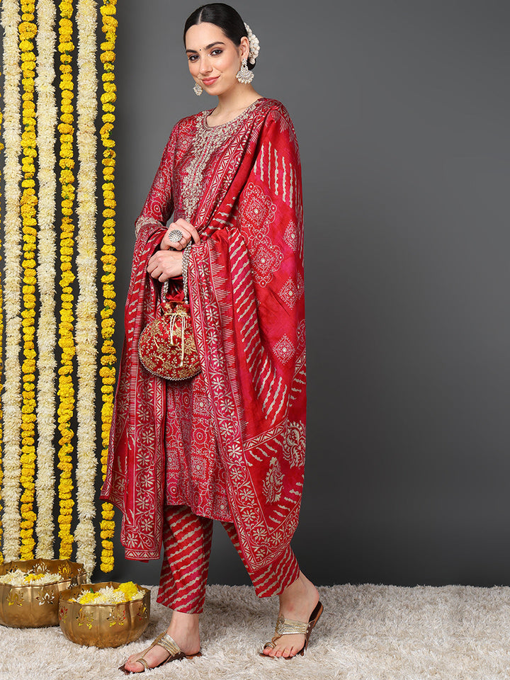 ZERESOUQ-Maroon-Polyester-Ethnic-Motifs-Printed-Straight-Kurta-Trouser-With-Dupatta