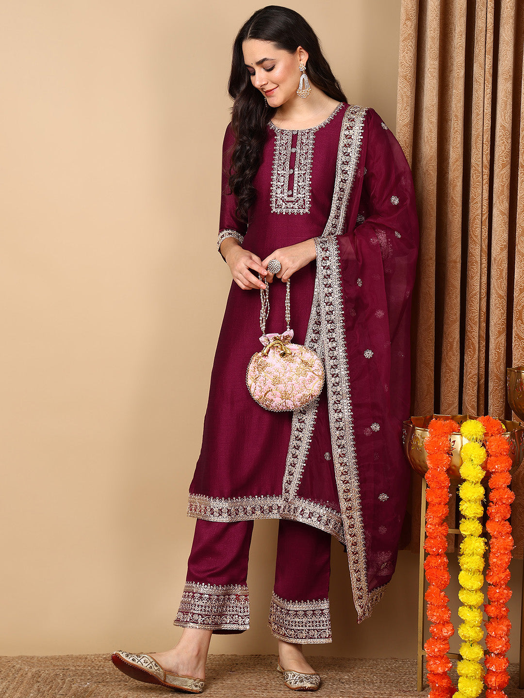 ZERESOUQ-Maroon-Silk-Blend-Solid-Embroidered-Straight-Kurta-Trouser-With-Dupatta