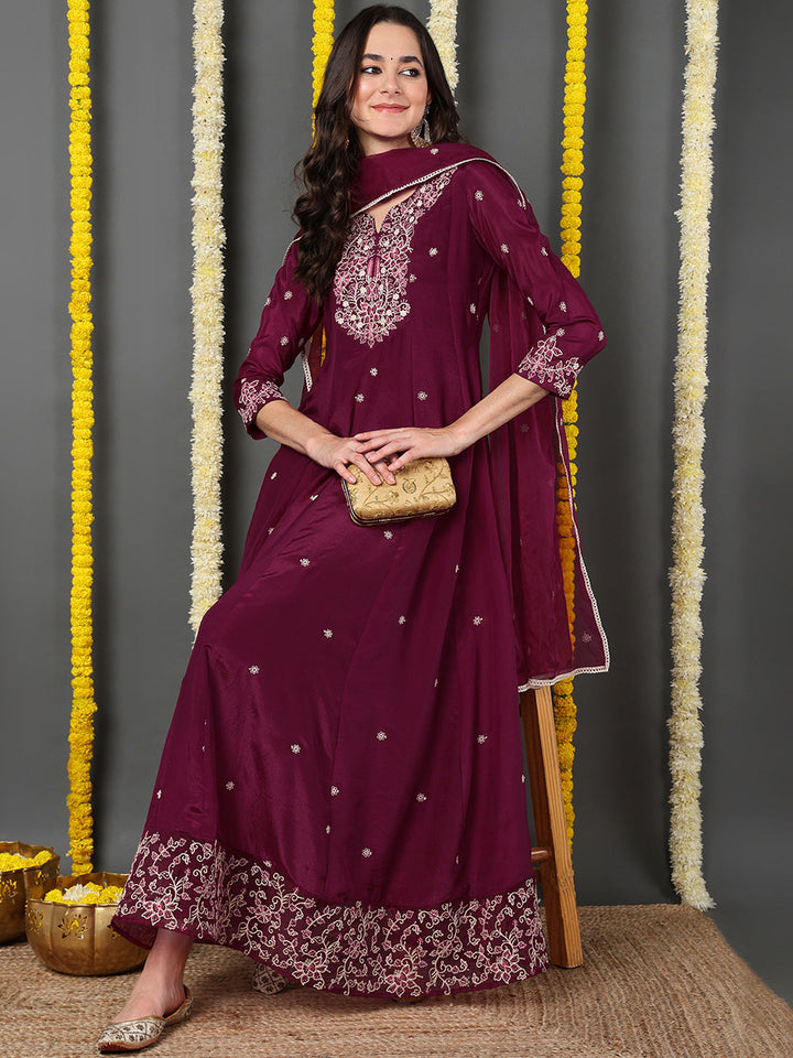 ZERESOUQ-Maroon-Silk-Blend-Solid-Yoke-Design-Flared-Kurta-Trouser-With-Dupatta