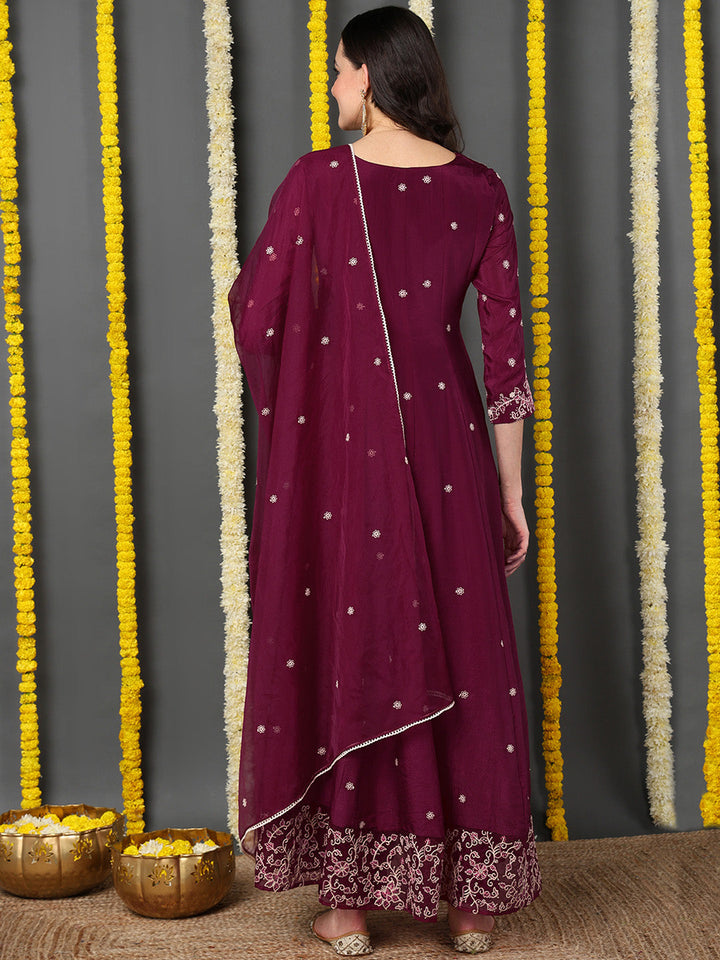 ZERESOUQ-Maroon-Silk-Blend-Solid-Yoke-Design-Flared-Kurta-Trouser-With-Dupatta