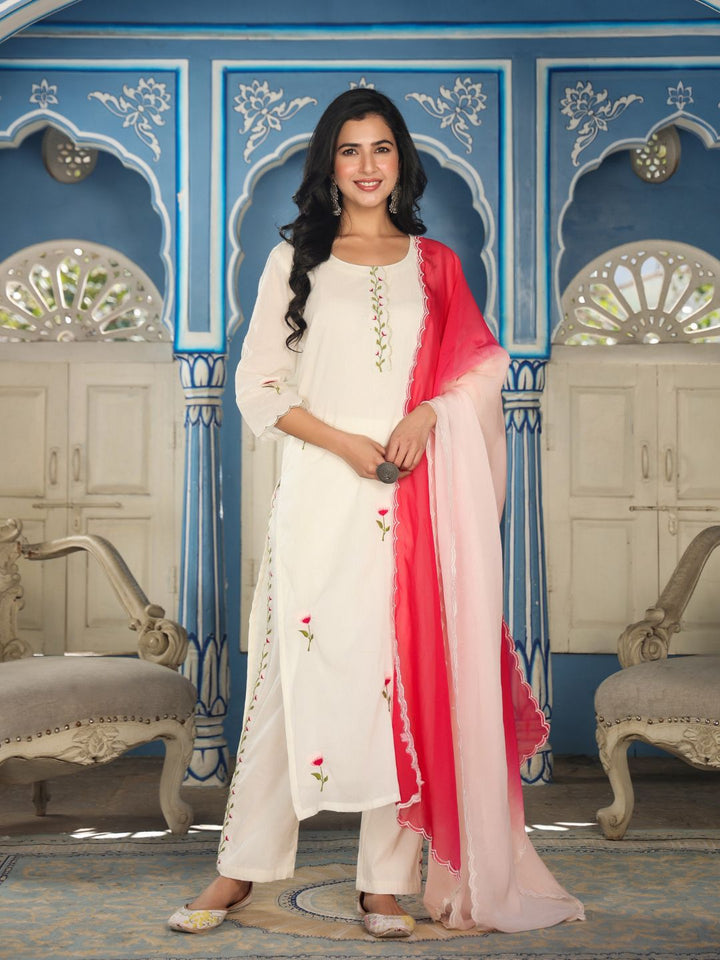 Masakali-White-Kurta-Set-&-Red-Shaded-Dupatta