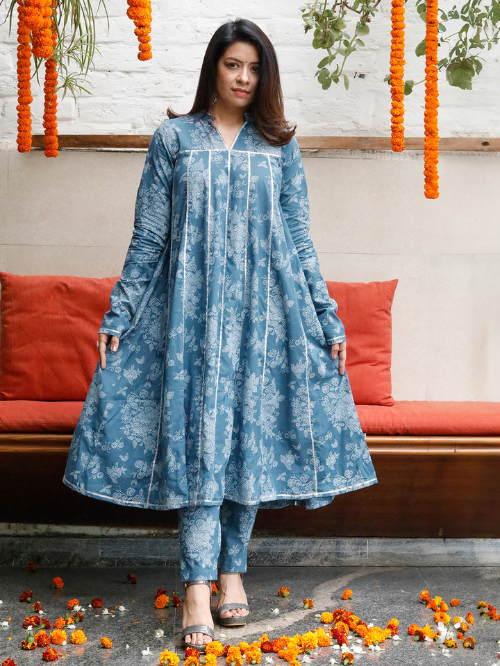 Mishri Blue Mandarin Neck Full Kalidar Kurta With Pant