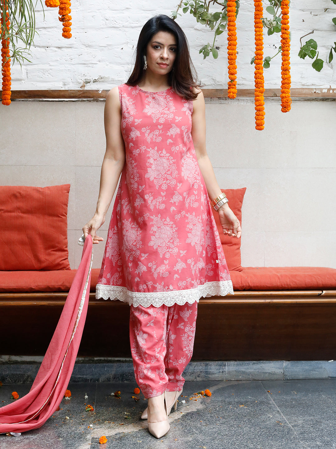Mishri Pink Cotton Lace Details Aline 3-Piece Kurta Set