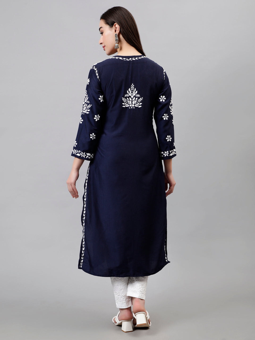 Navy-Blue-Muslin-Hand-Embroidered-Chikankari-Kurti