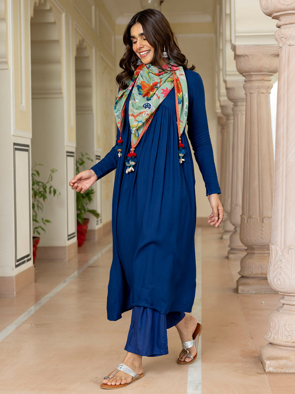 ZERESOUQ-Navy-Blue-Rayon-Solid-Kurta-&-Pant-Set-with-Scarf