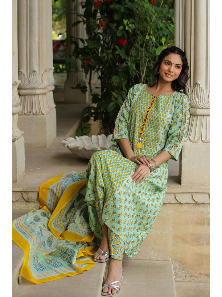 Pastel Green & Yellow Floral Printed Suit Set