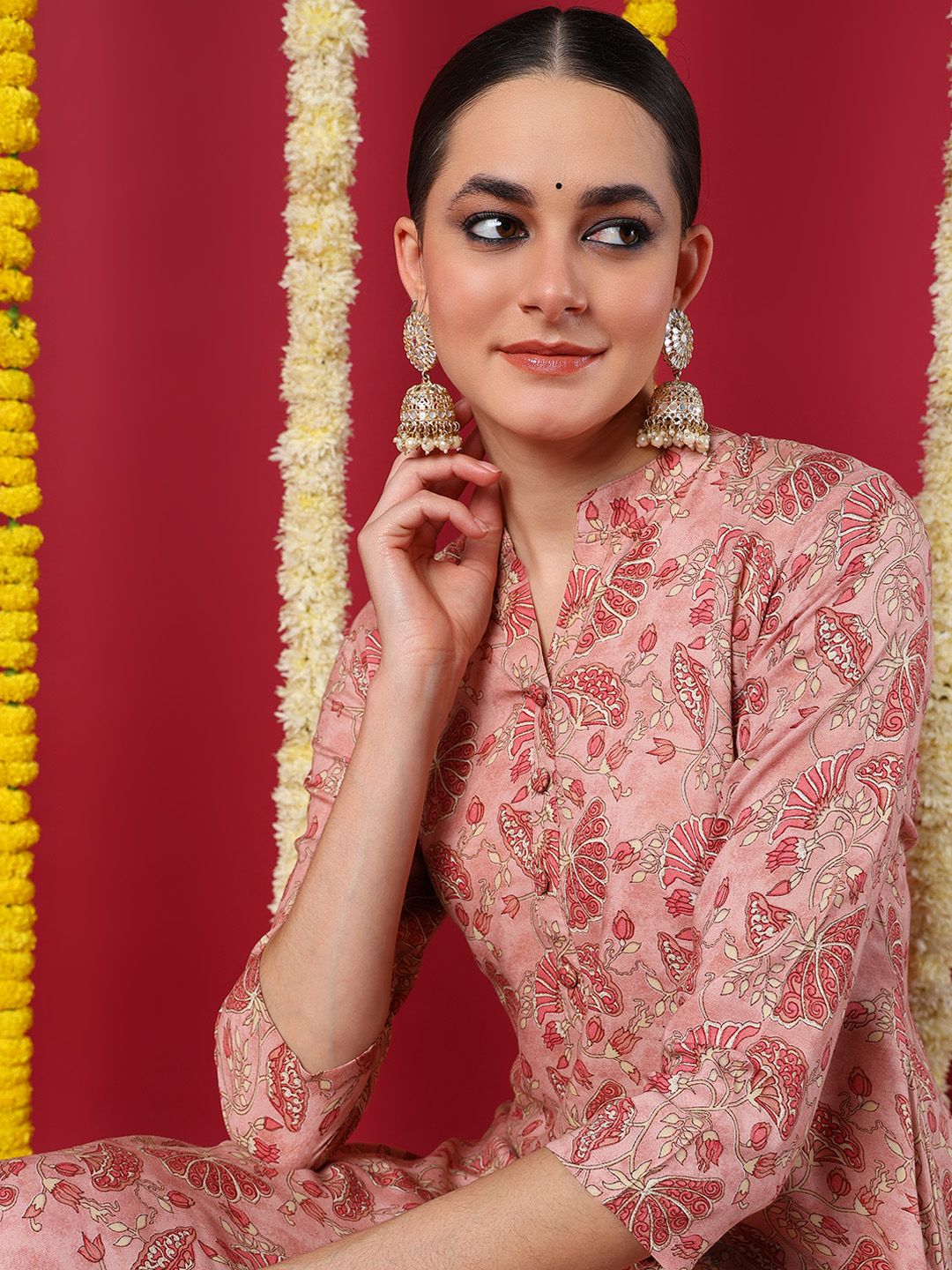 Peach Viscose Rayon Floral Printed Straight Kurta