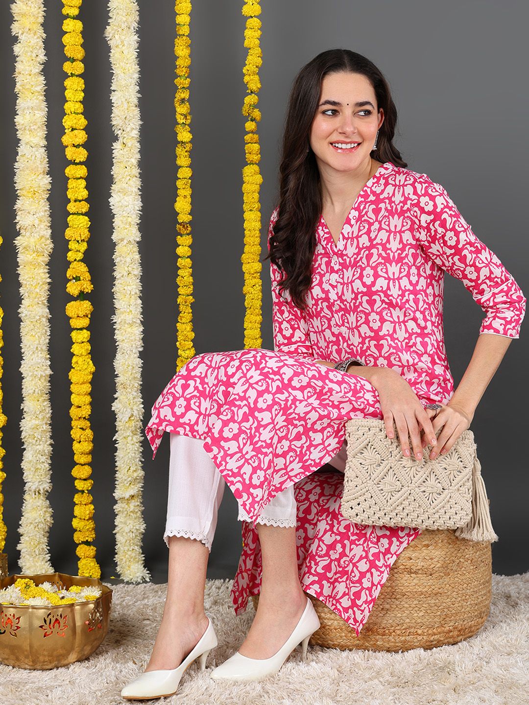 Pink Cotton Floral Printed Straight Kurta