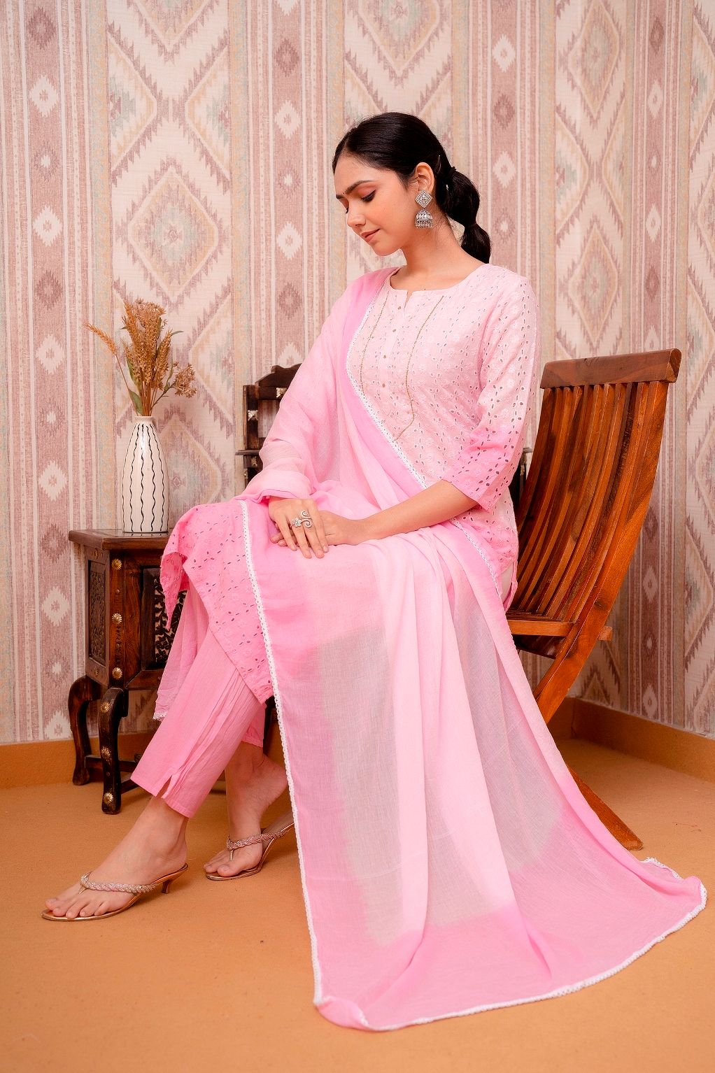 Pink-Embroidered-Long-Straight-Cotton-3-Piece-Kurta-Set