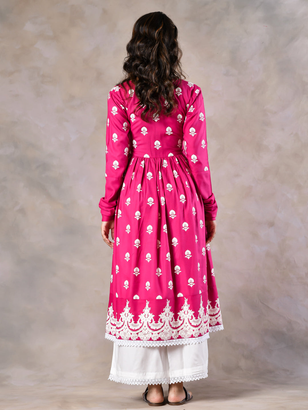 Pink-Viscose-Front-Gathered-V-Neckline-Kurta