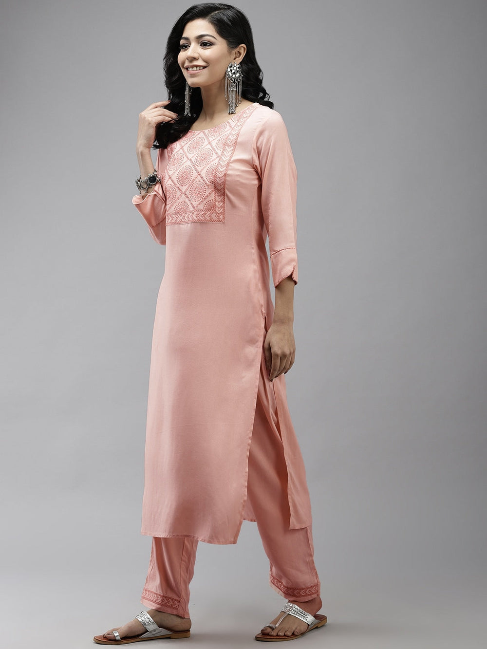 Pink Yoke Design Kurta Set