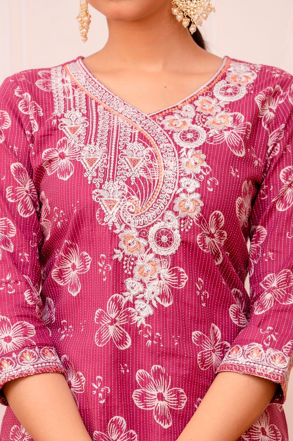 Pink-&-White-Embroidered-Straight-Cotton-3-Piece-Kurta-Set