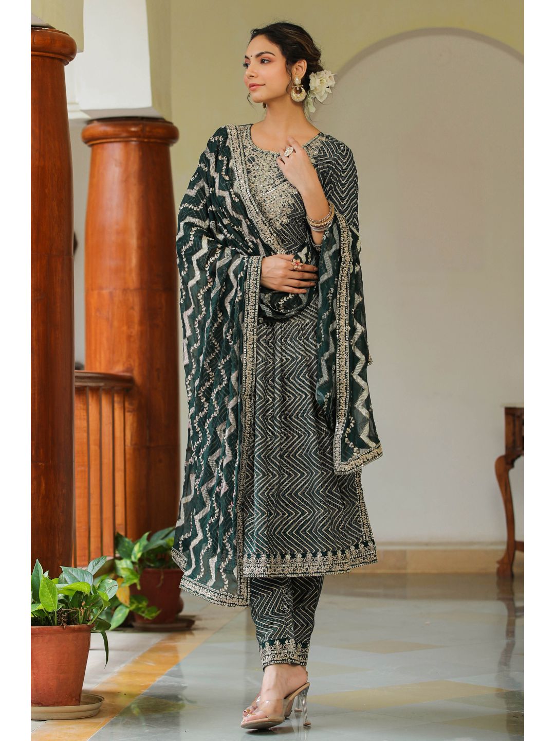 Raatrani Green Chevron Print Naira Suit Set